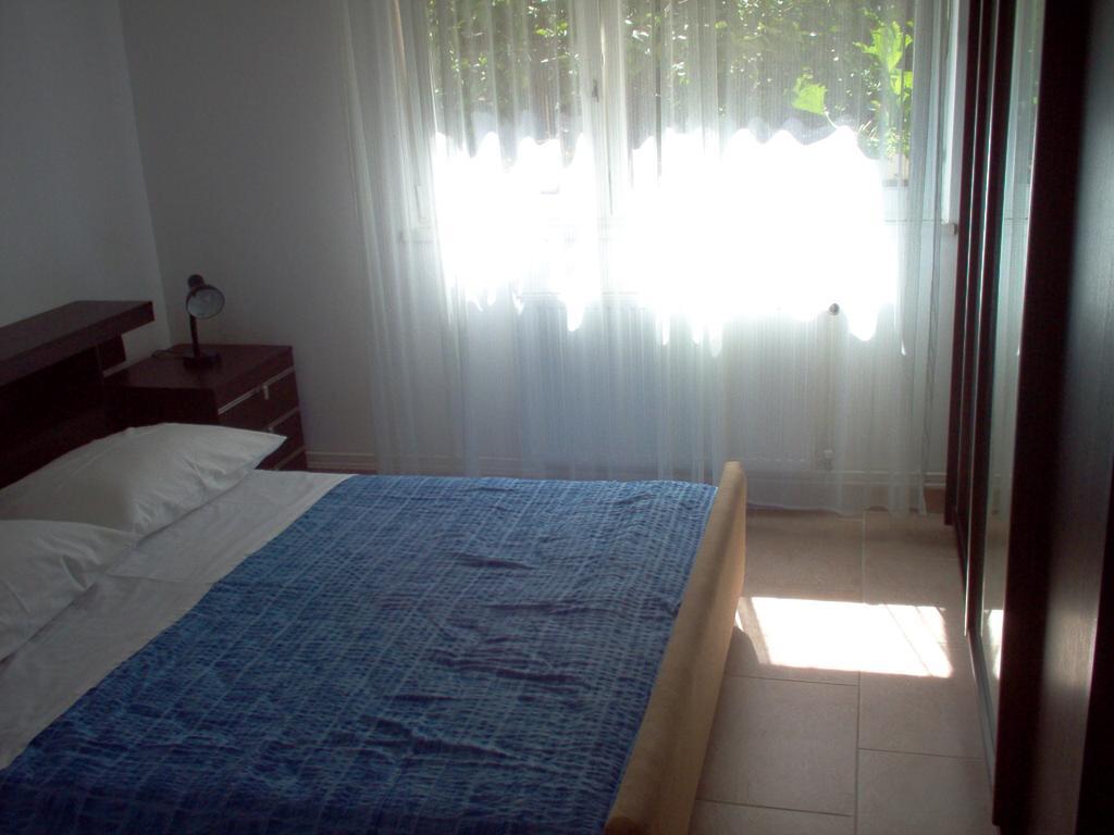 Apartment Karmen โตรกีร์ ห้อง รูปภาพ